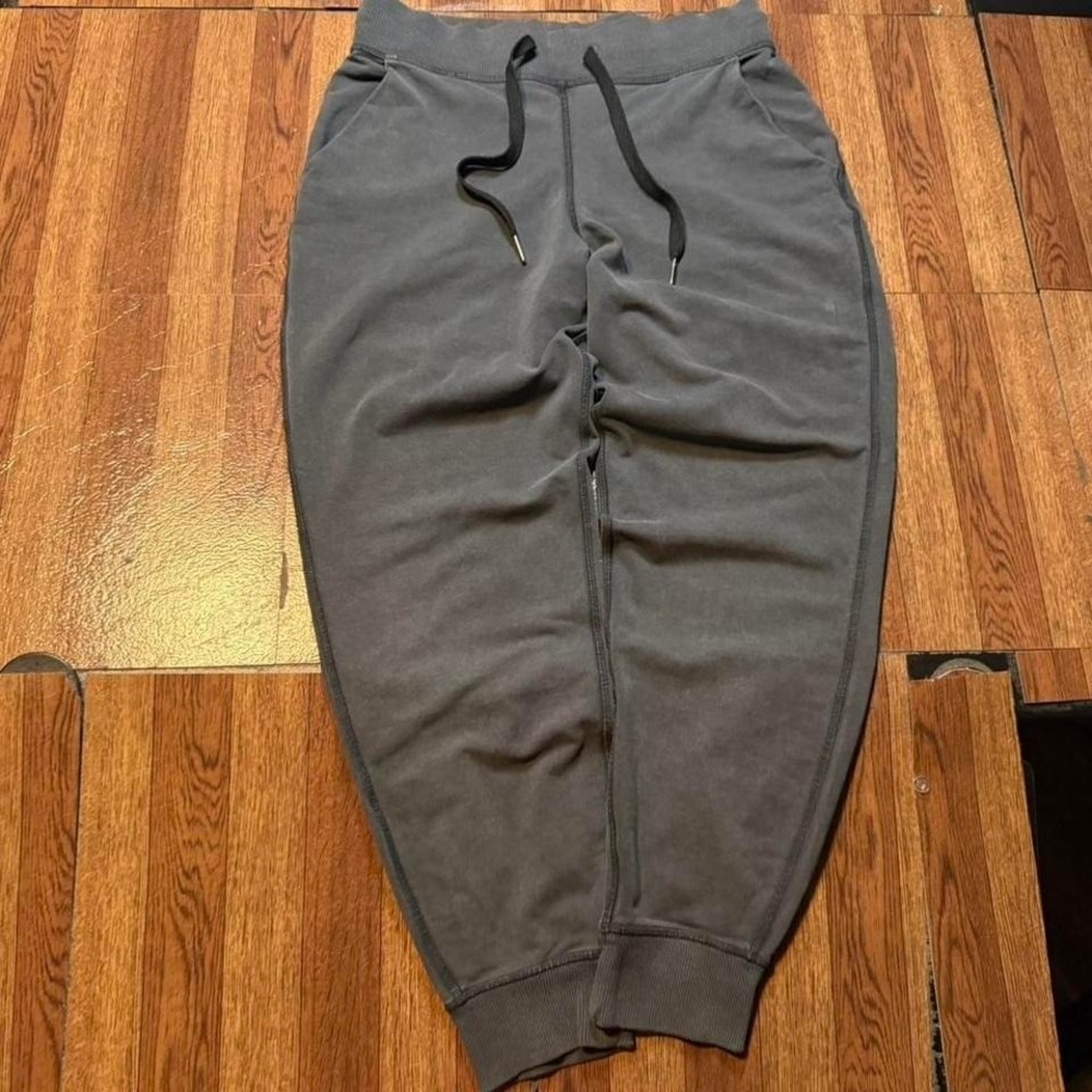 Lululemon Women's Grey City Sweat Sweatpants Jogger 6 (Small)